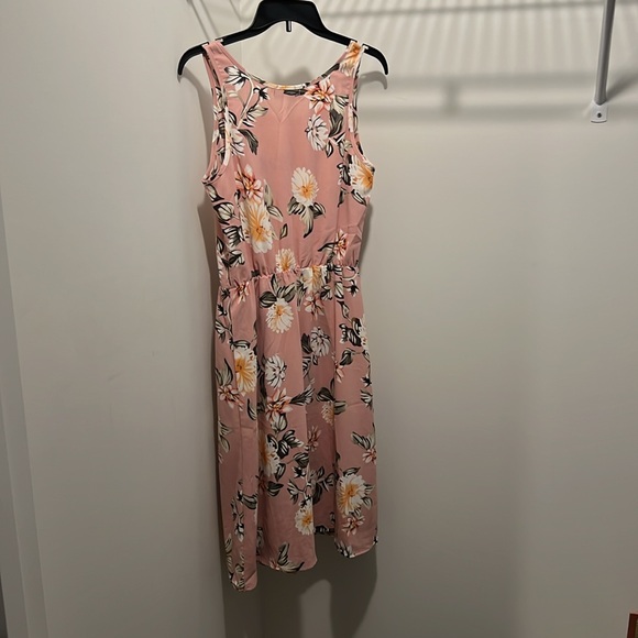 Summer Dress! - Picture 3 of 3